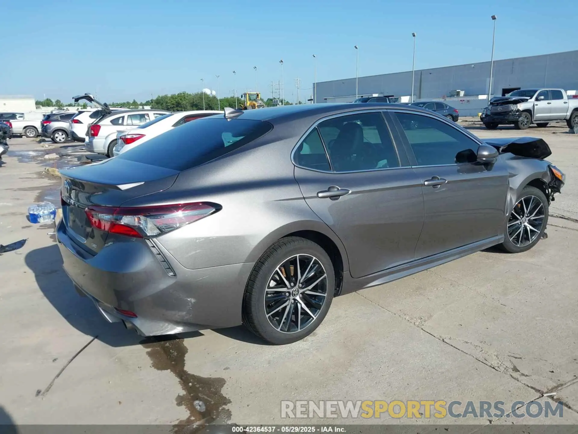 4 fotografías del automóvil dañado 4T1G11AK5MU527267 TOYOTA CAMRY 2021