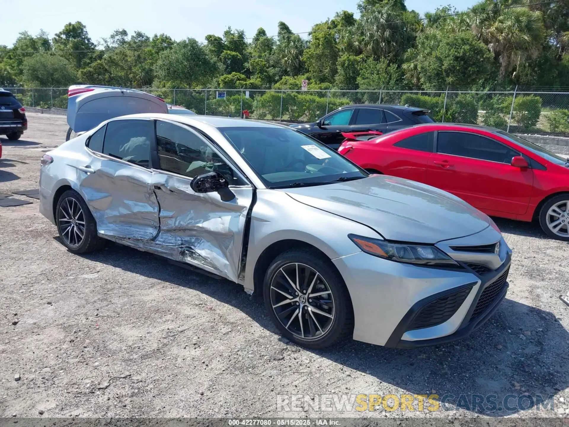 1 fotografías del automóvil dañado 4T1G11AK5MU537913 TOYOTA CAMRY 2021