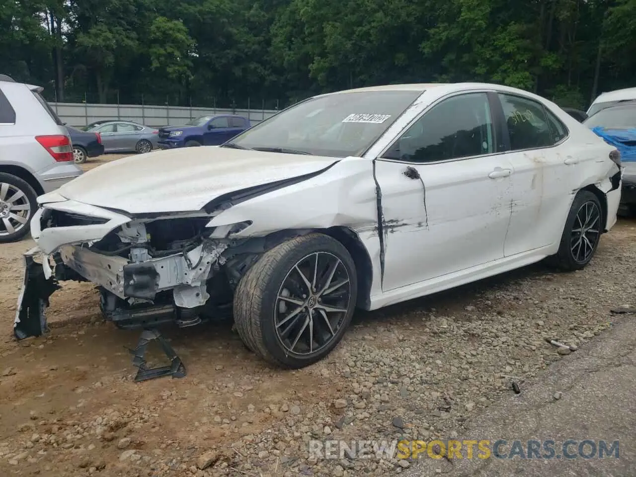 2 fotografías del automóvil dañado 4T1G11AK5MU542772 TOYOTA CAMRY 2021