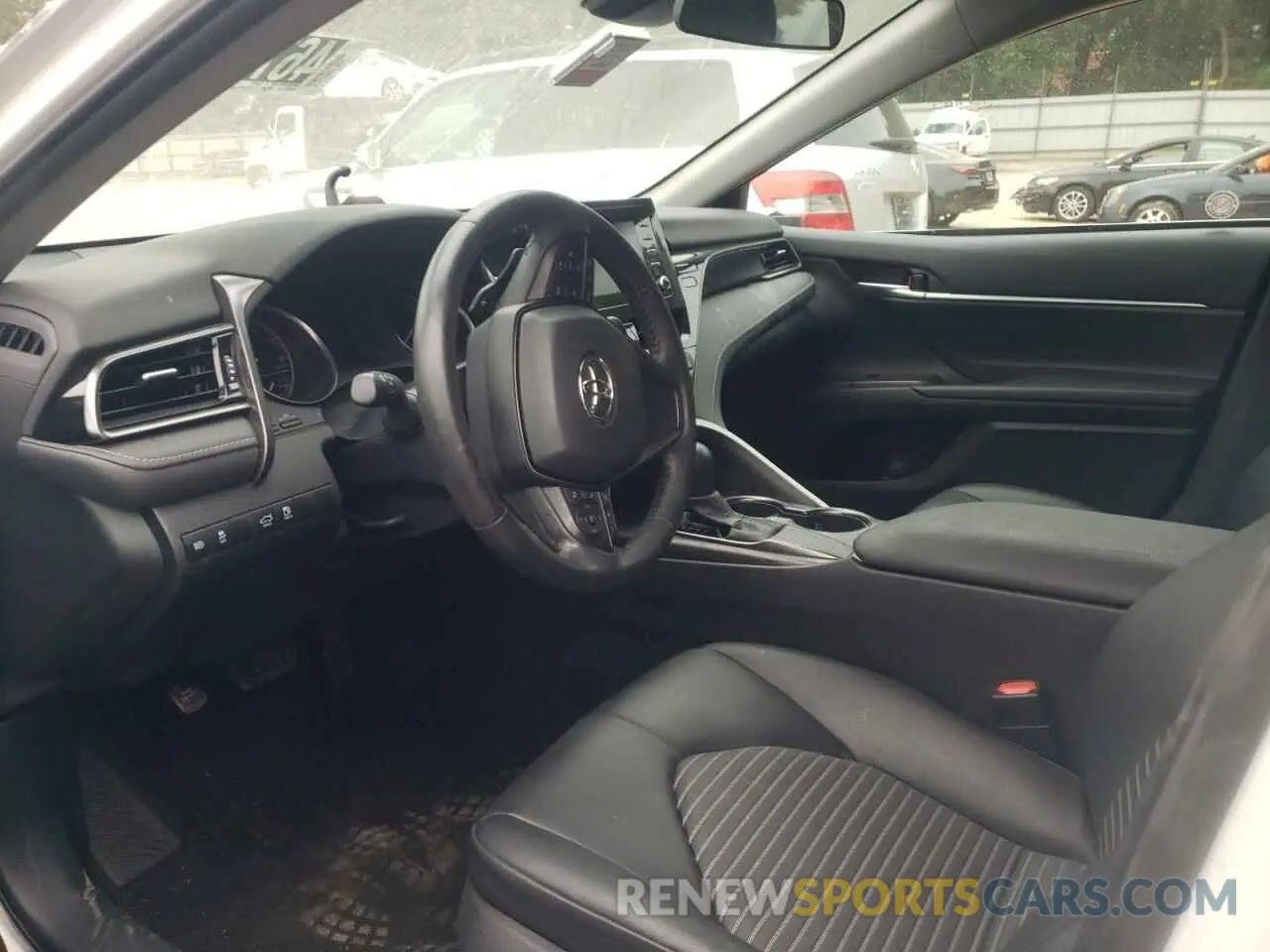 9 fotografías del automóvil dañado 4T1G11AK5MU542772 TOYOTA CAMRY 2021
