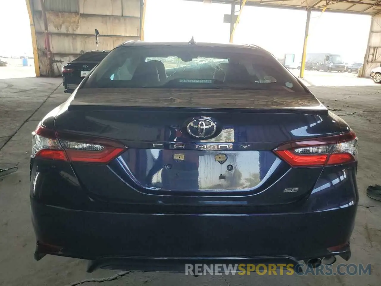 6 fotografías del automóvil dañado 4T1G11AK5MU547549 TOYOTA CAMRY 2021