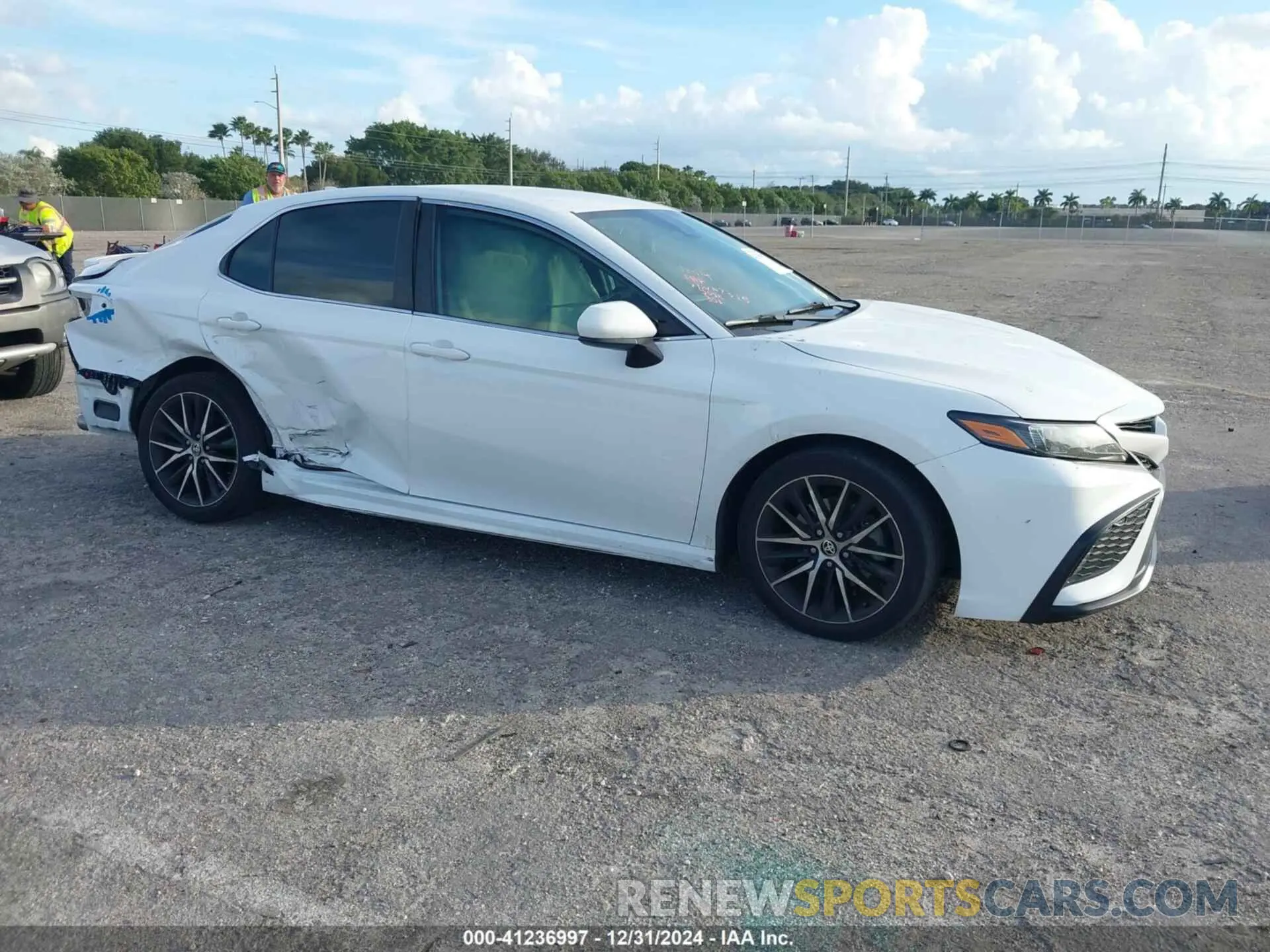 1 fotografías del automóvil dañado 4T1G11AK5MU552315 TOYOTA CAMRY 2021