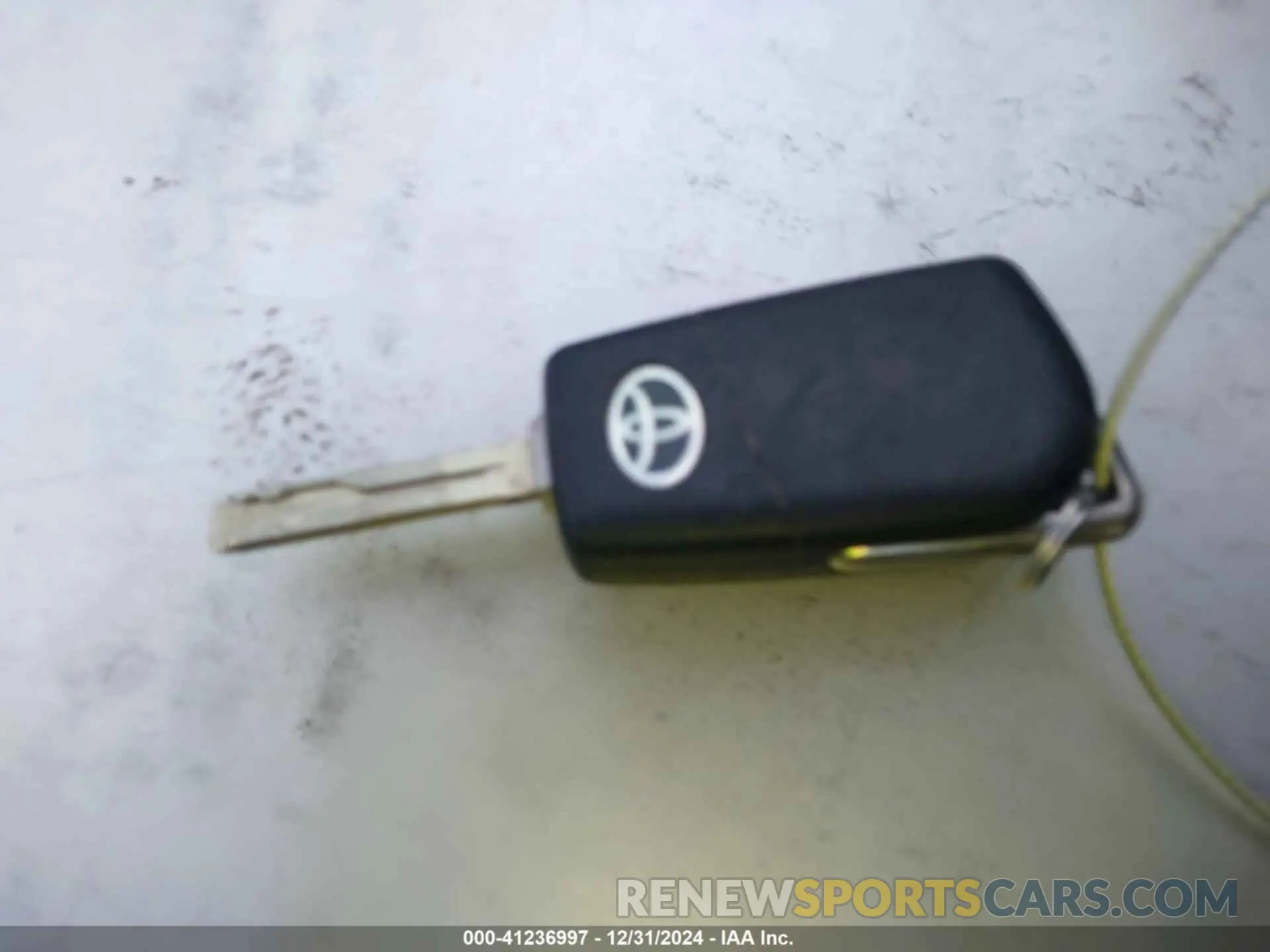 11 fotografías del automóvil dañado 4T1G11AK5MU552315 TOYOTA CAMRY 2021