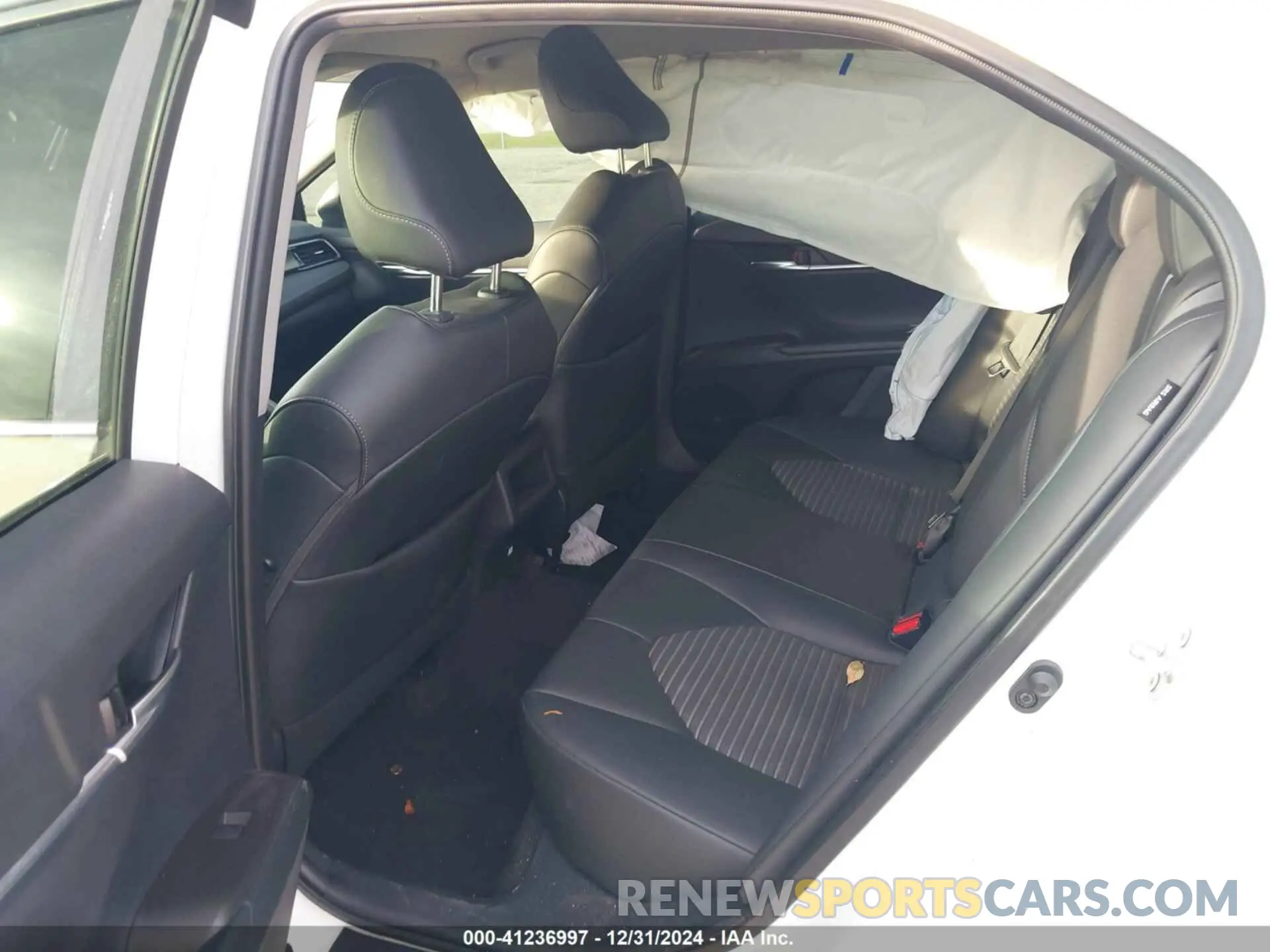 8 fotografías del automóvil dañado 4T1G11AK5MU552315 TOYOTA CAMRY 2021