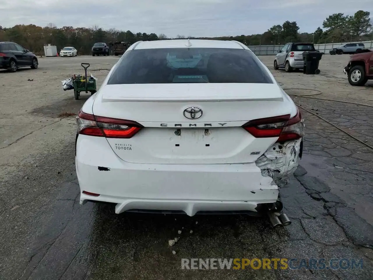 6 fotografías del automóvil dañado 4T1G11AK5MU565999 TOYOTA CAMRY 2021