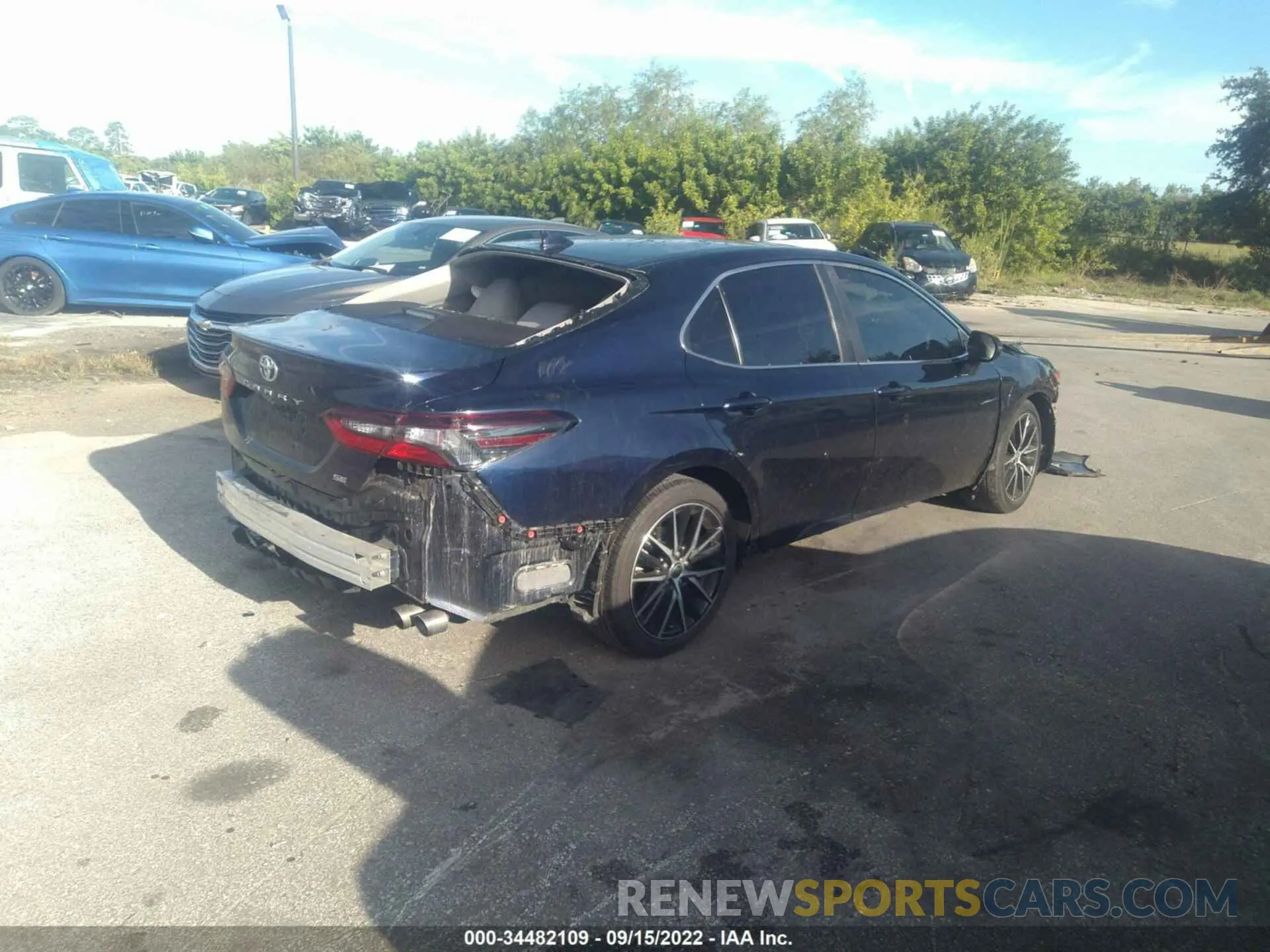 4 fotografías del automóvil dañado 4T1G11AK5MU571477 TOYOTA CAMRY 2021
