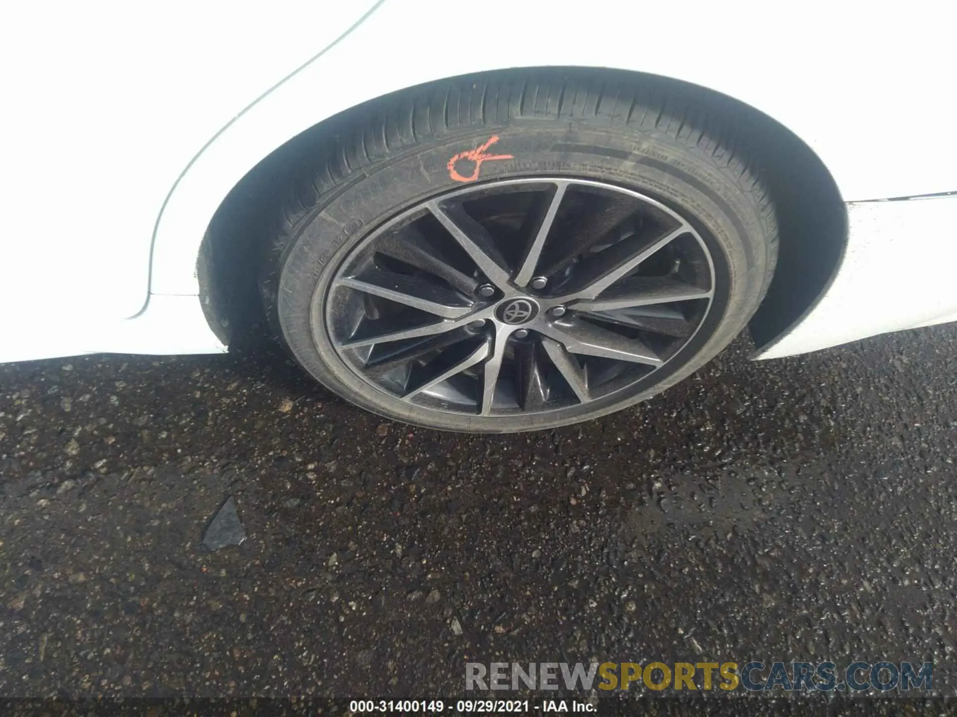 15 fotografías del automóvil dañado 4T1G11AK5MU588263 TOYOTA CAMRY 2021
