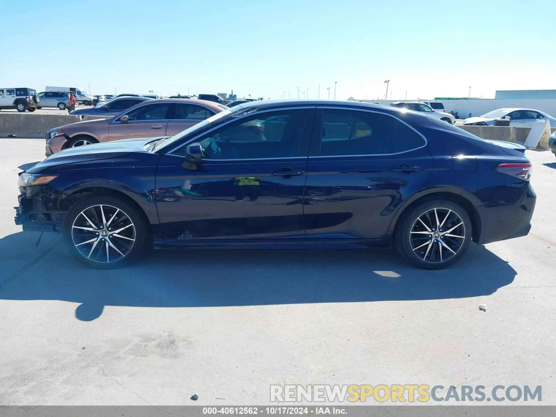 15 fotografías del automóvil dañado 4T1G11AK5MU592815 TOYOTA CAMRY 2021