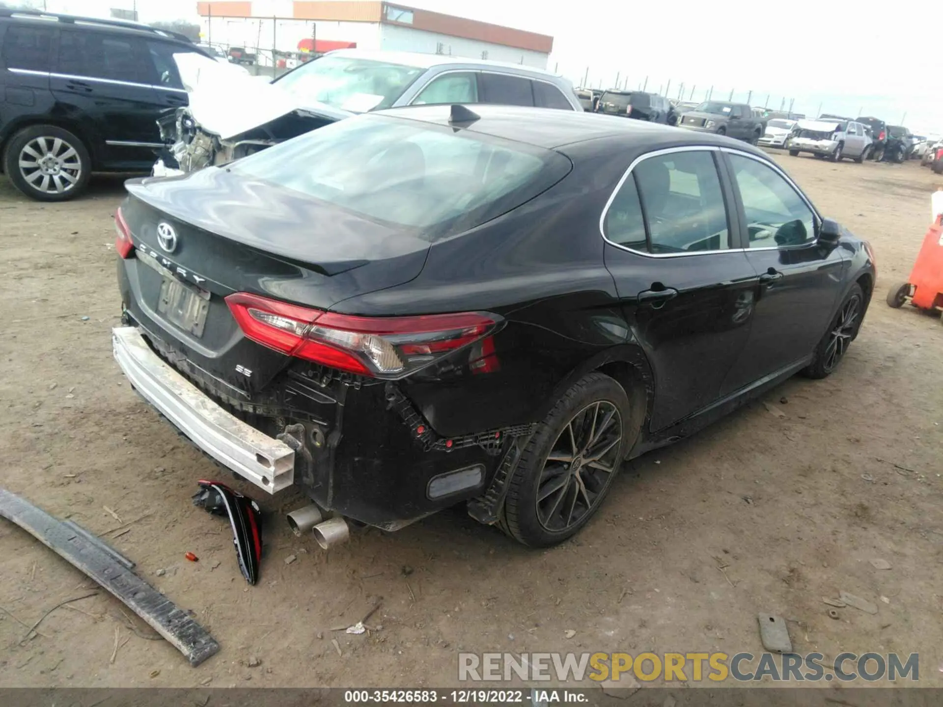 4 fotografías del automóvil dañado 4T1G11AK5MU593334 TOYOTA CAMRY 2021