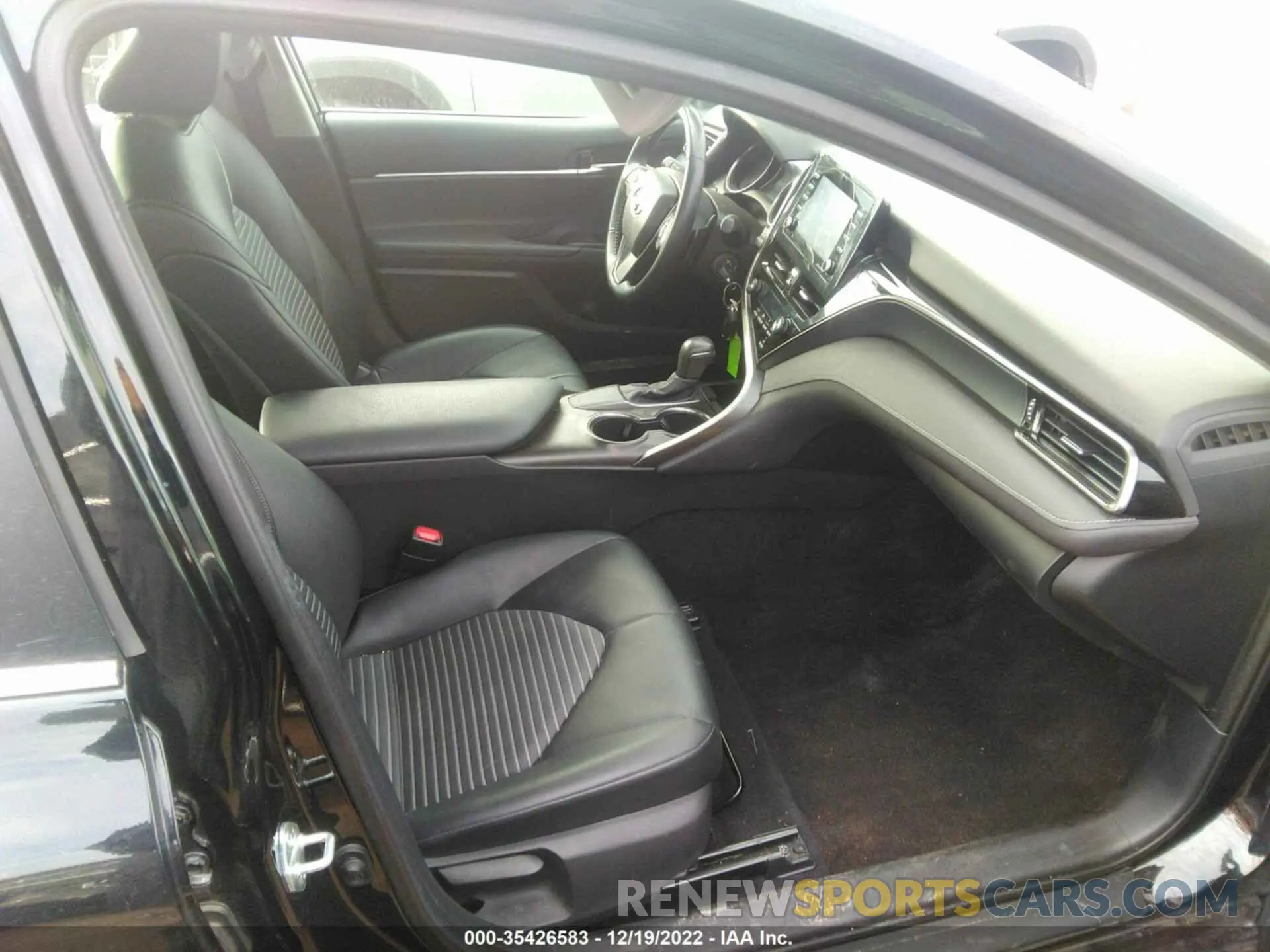 5 fotografías del automóvil dañado 4T1G11AK5MU593334 TOYOTA CAMRY 2021