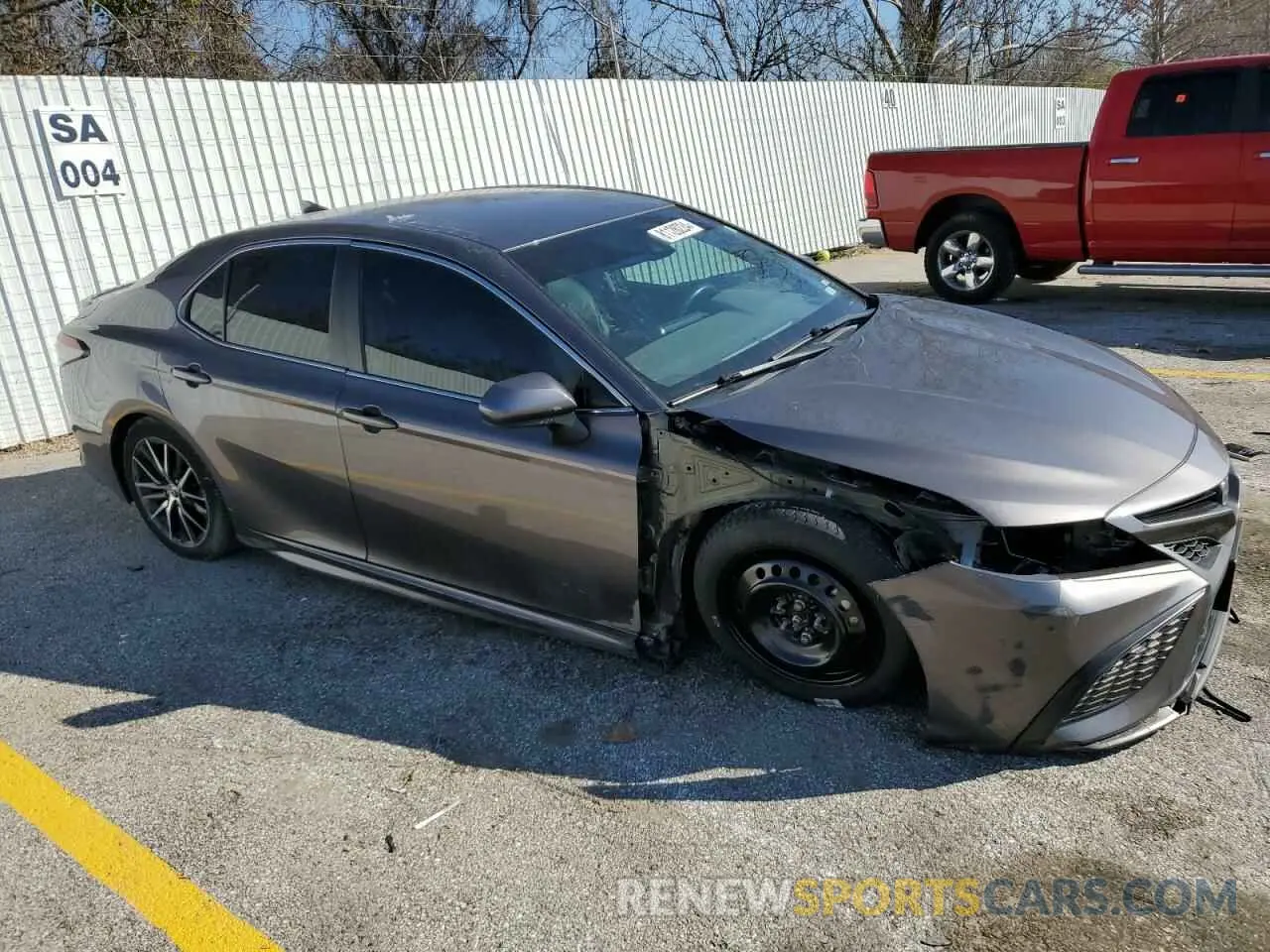 4 fotografías del automóvil dañado 4T1G11AK5MU602095 TOYOTA CAMRY 2021