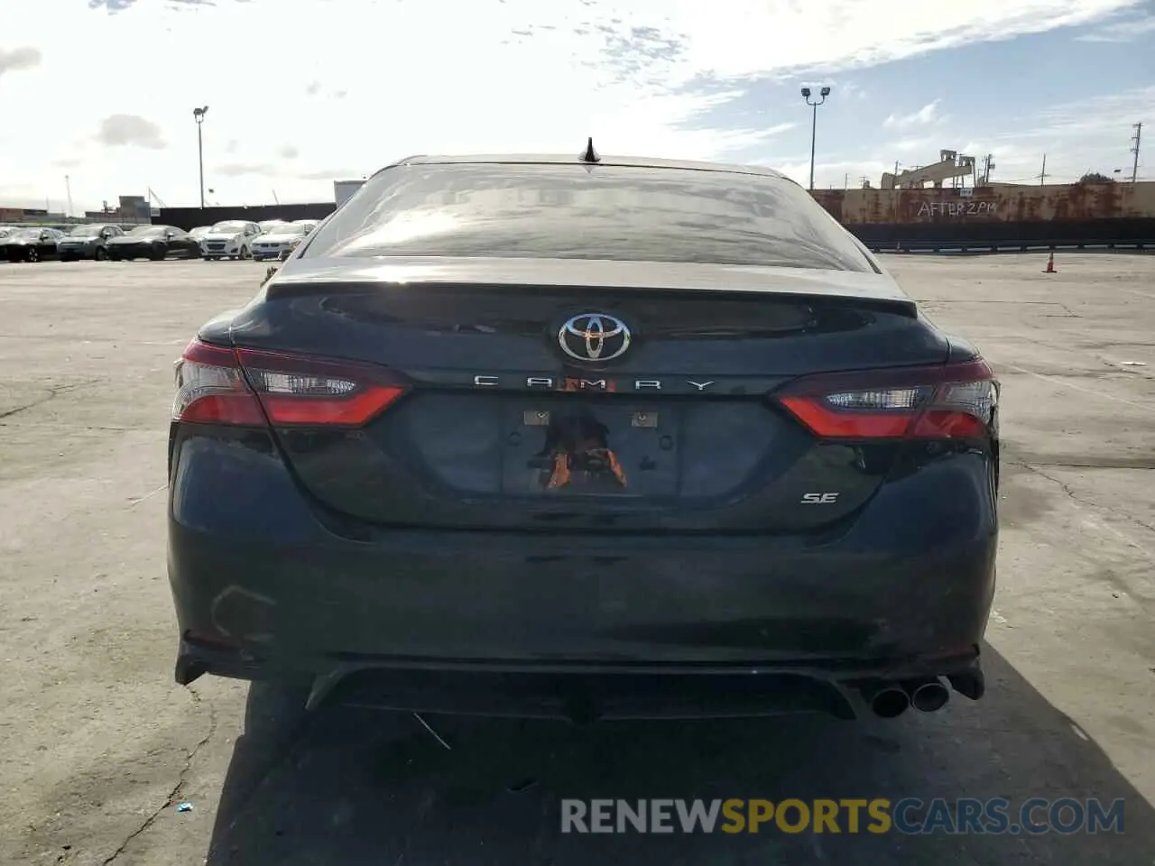 6 fotografías del automóvil dañado 4T1G11AK5MU616787 TOYOTA CAMRY 2021