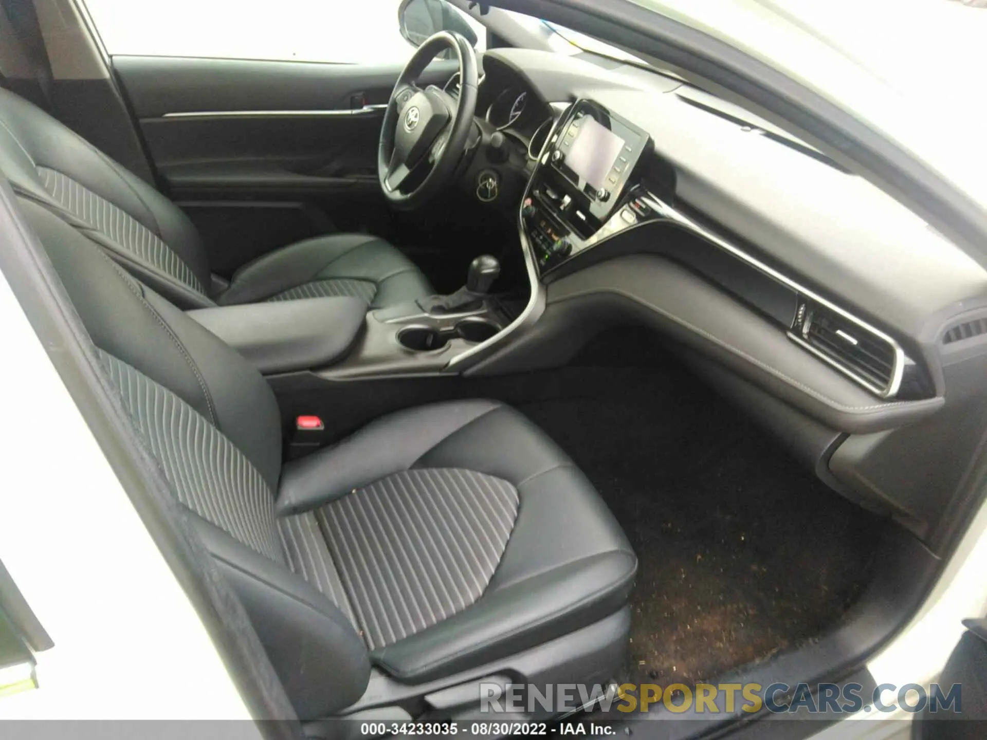 5 fotografías del automóvil dañado 4T1G11AK6MU407719 TOYOTA CAMRY 2021
