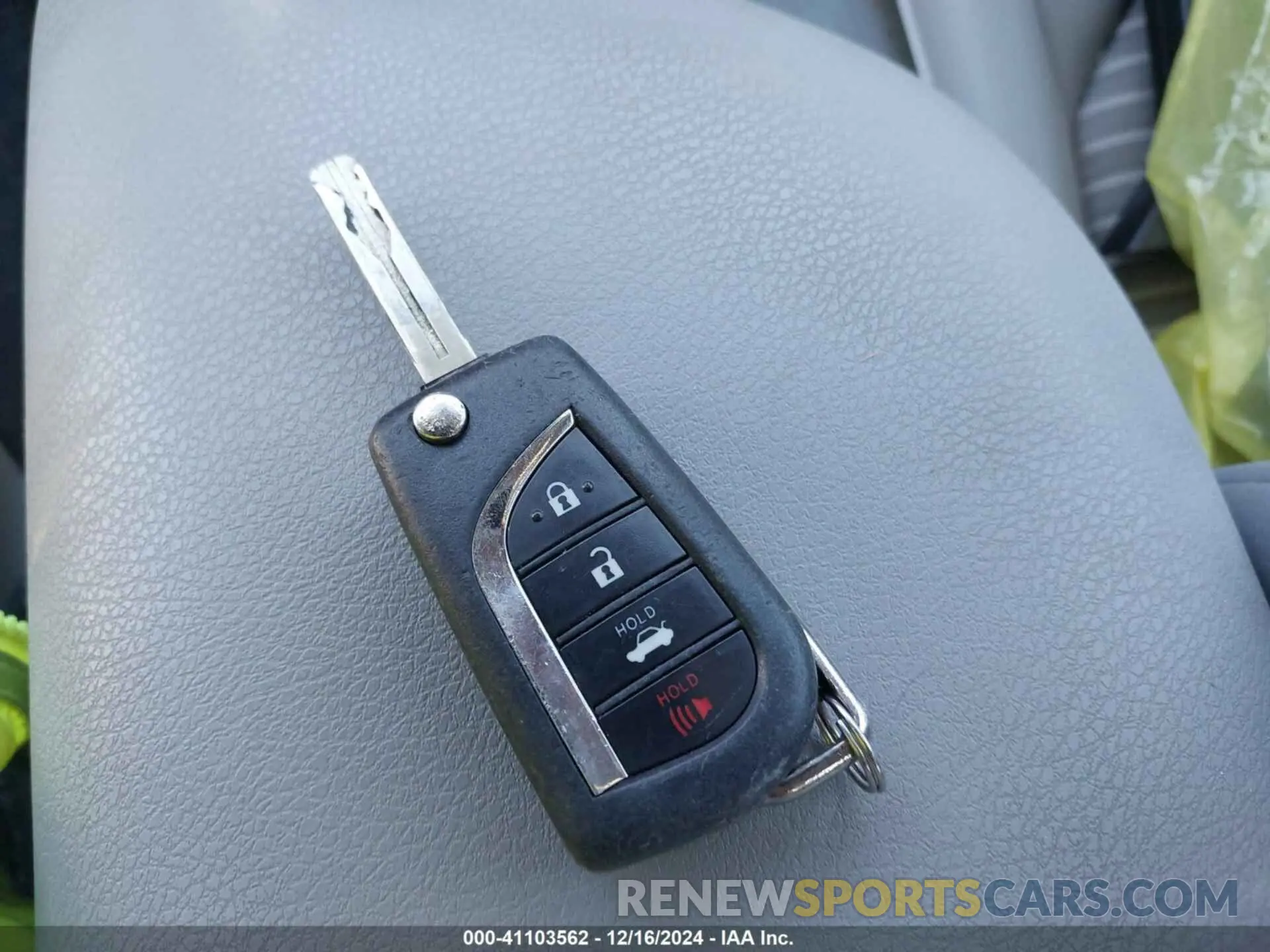 11 fotografías del automóvil dañado 4T1G11AK6MU409874 TOYOTA CAMRY 2021