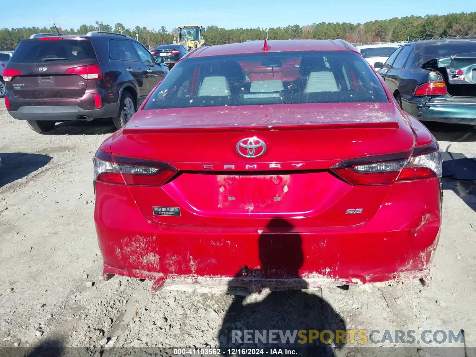 16 fotografías del automóvil dañado 4T1G11AK6MU409874 TOYOTA CAMRY 2021