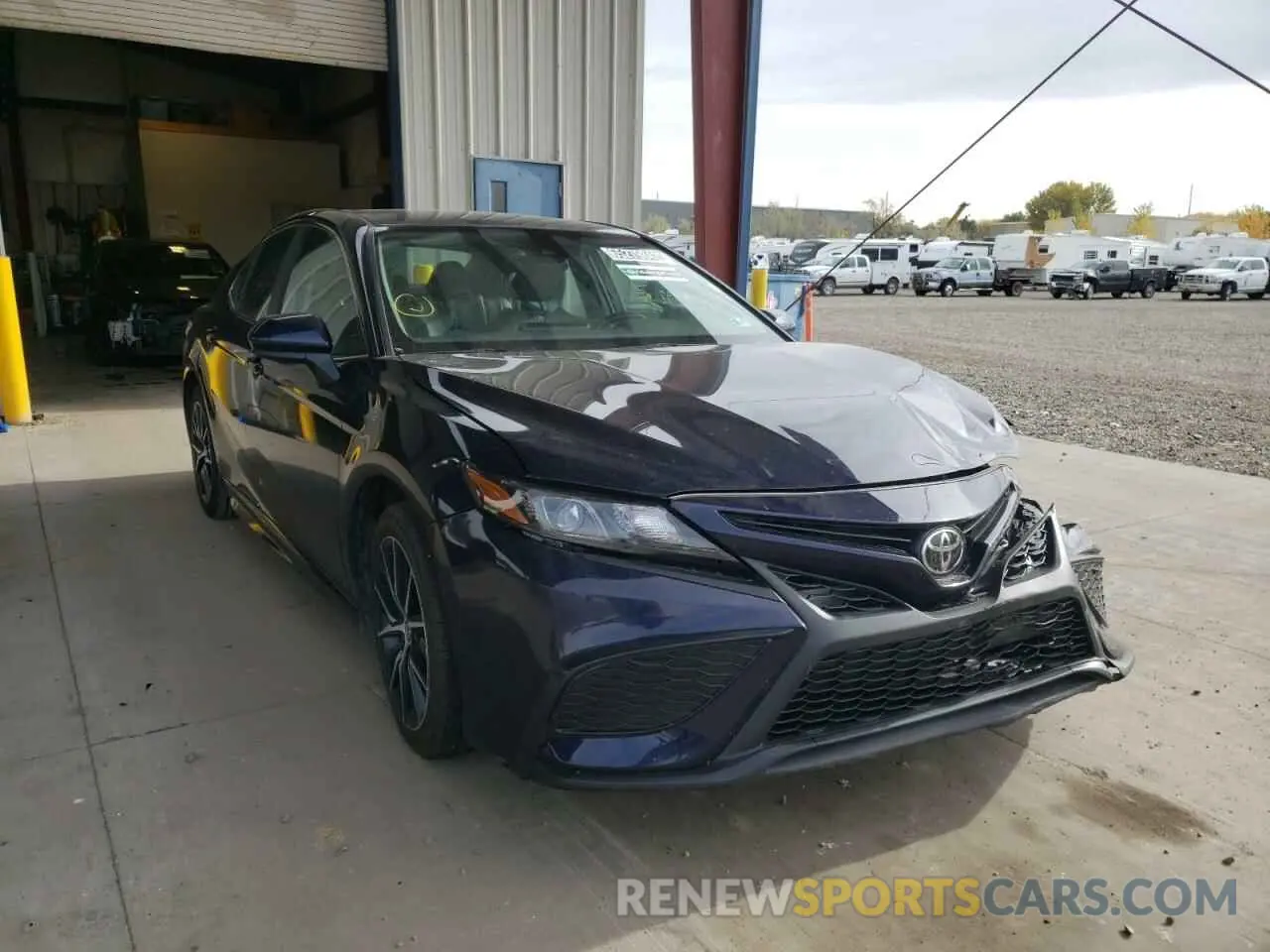 1 fotografías del automóvil dañado 4T1G11AK6MU410670 TOYOTA CAMRY 2021