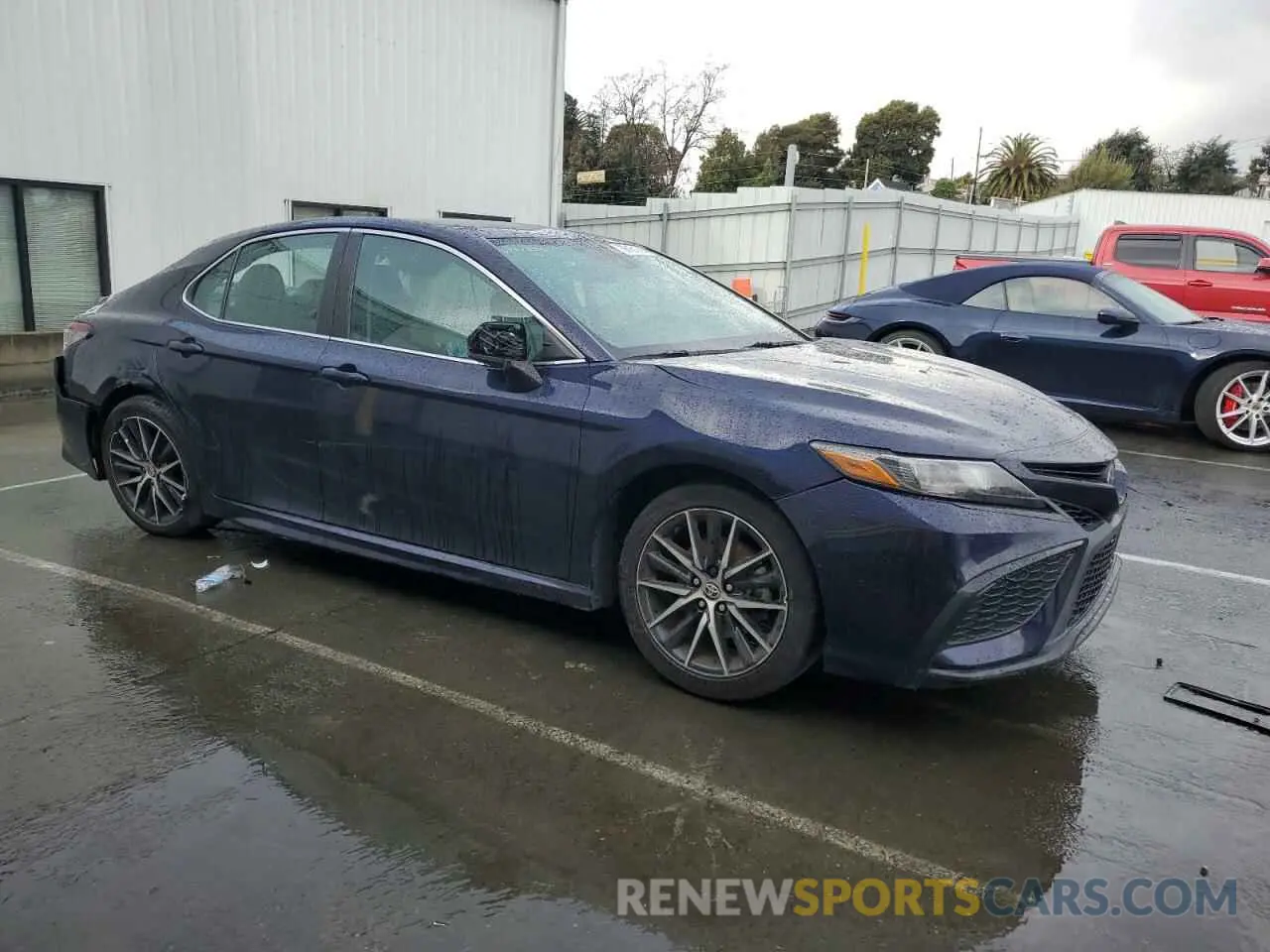 4 fotografías del automóvil dañado 4T1G11AK6MU418882 TOYOTA CAMRY 2021