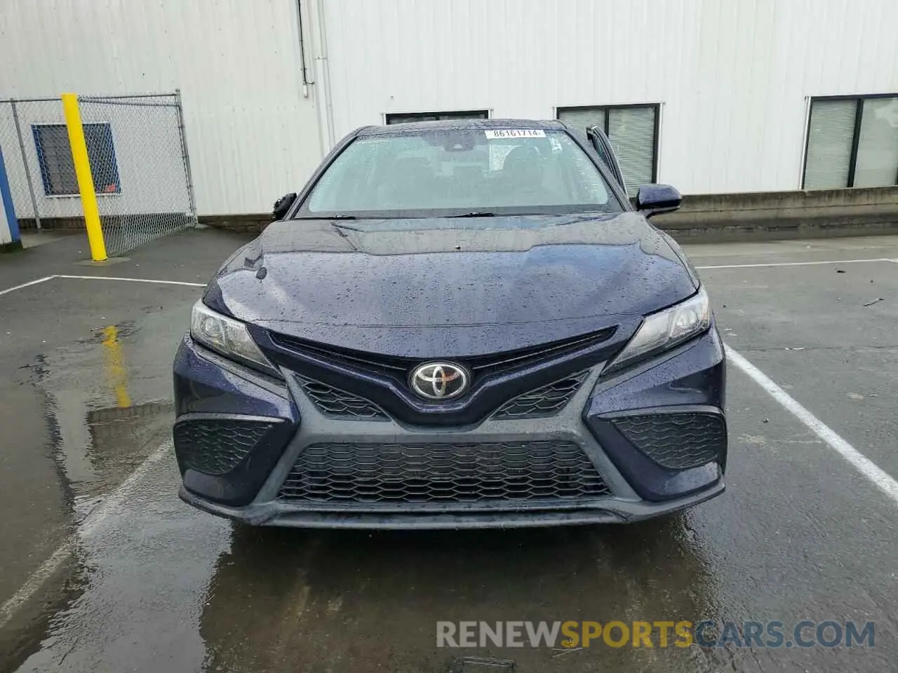 5 fotografías del automóvil dañado 4T1G11AK6MU418882 TOYOTA CAMRY 2021