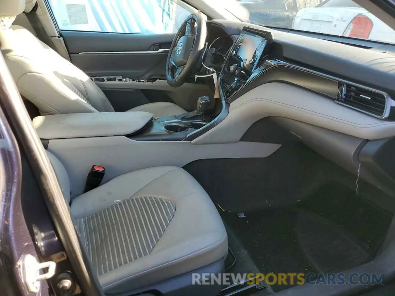 7 fotografías del automóvil dañado 4T1G11AK6MU418882 TOYOTA CAMRY 2021