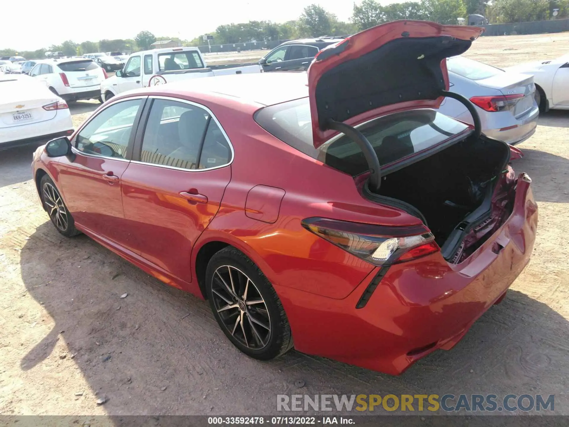 3 fotografías del automóvil dañado 4T1G11AK6MU429428 TOYOTA CAMRY 2021