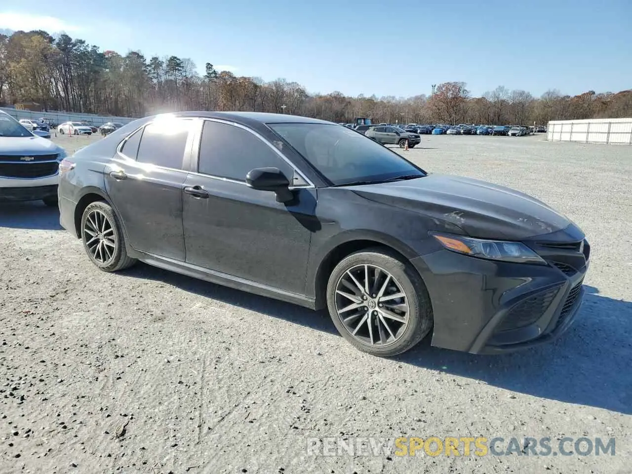 4 fotografías del automóvil dañado 4T1G11AK6MU433219 TOYOTA CAMRY 2021