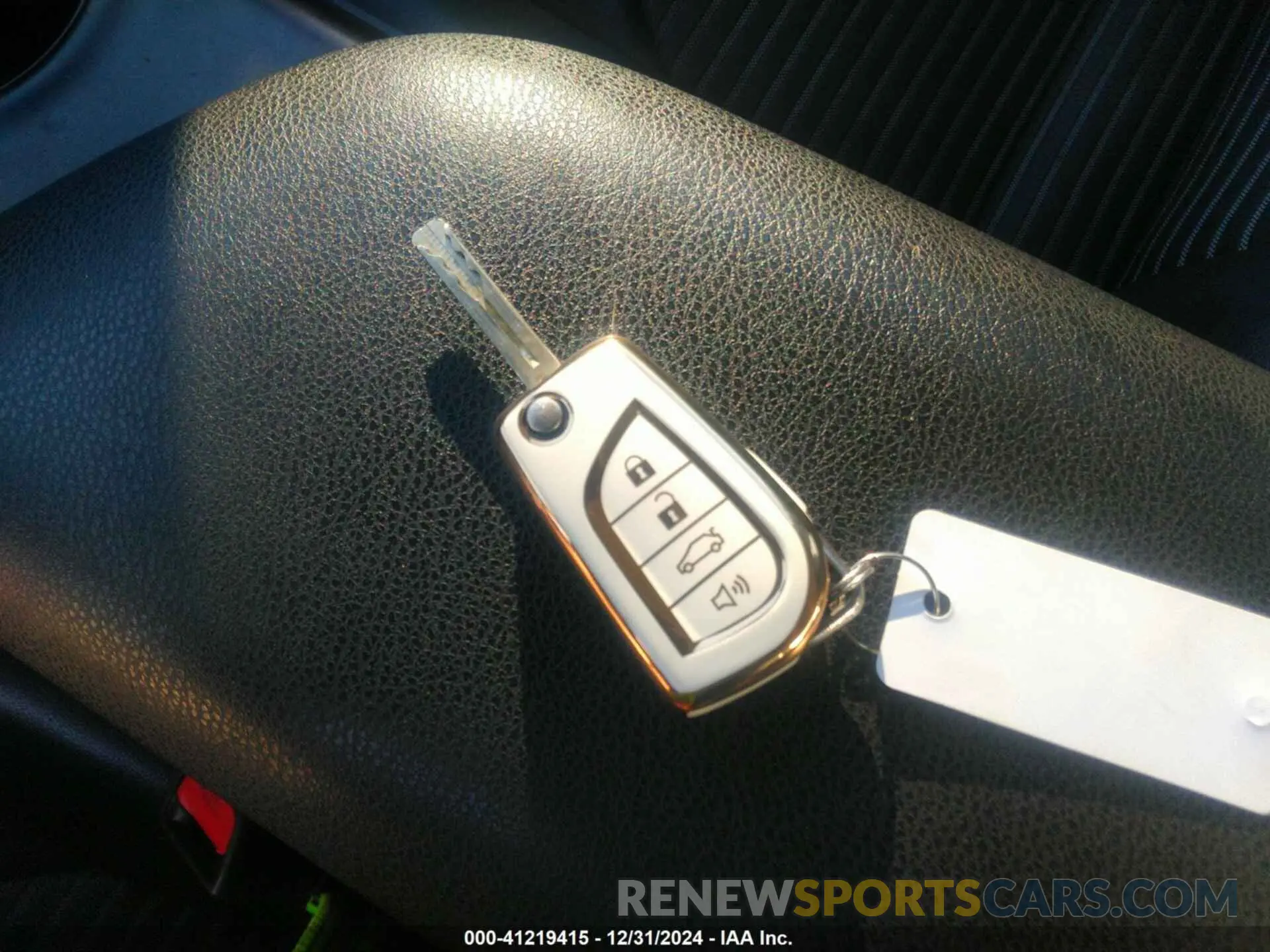 11 fotografías del automóvil dañado 4T1G11AK6MU461179 TOYOTA CAMRY 2021