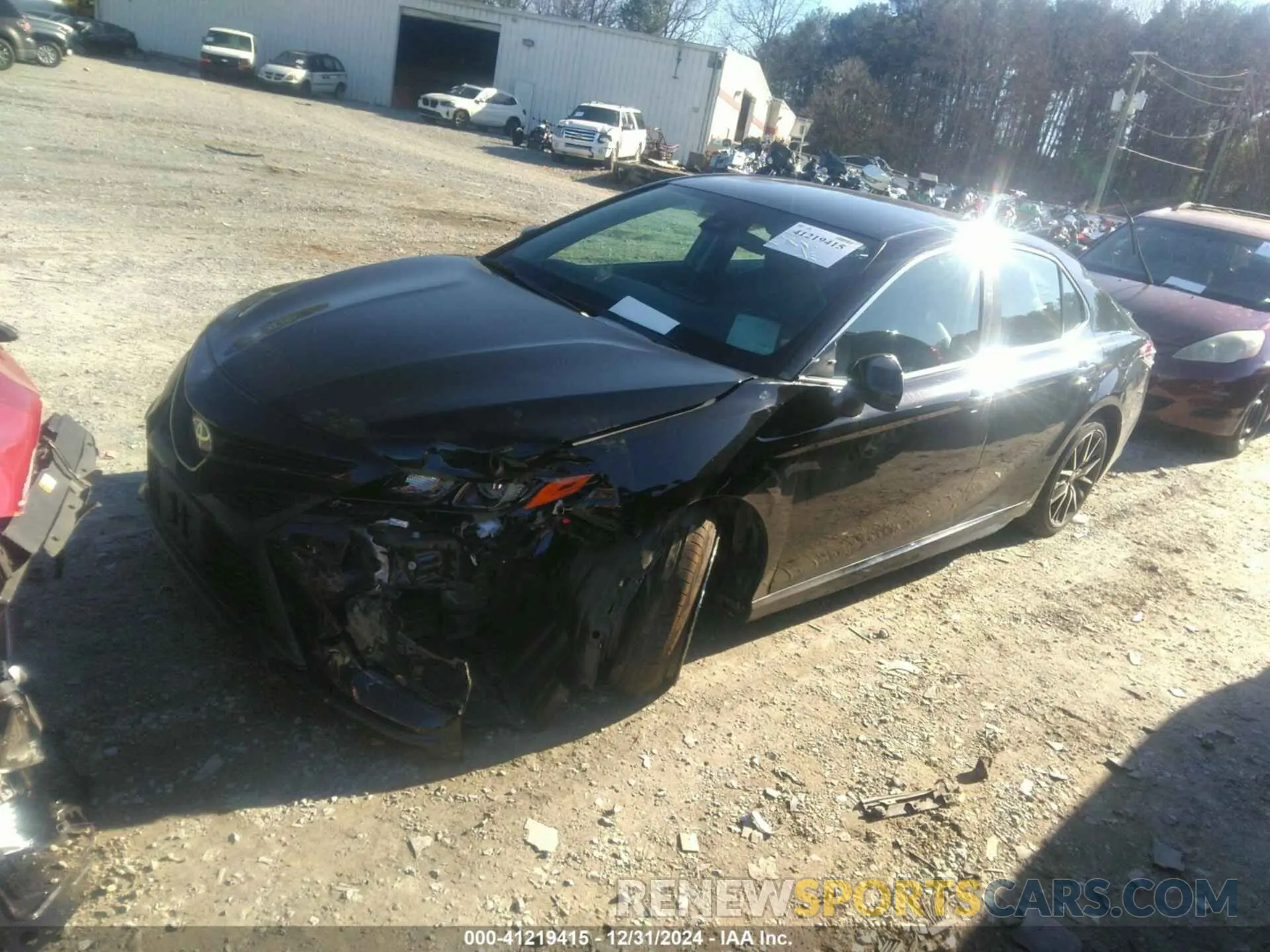2 fotografías del automóvil dañado 4T1G11AK6MU461179 TOYOTA CAMRY 2021
