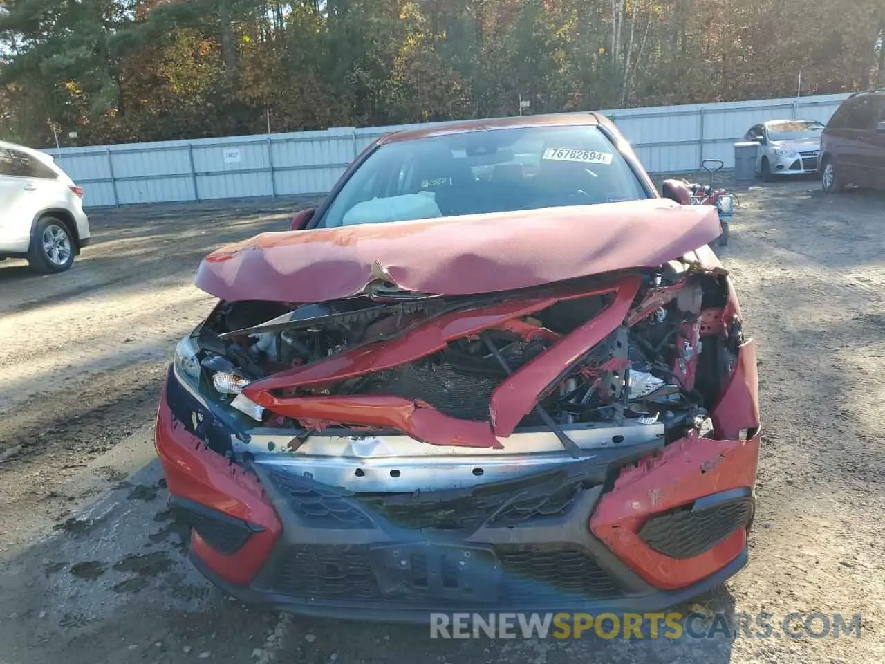 5 fotografías del automóvil dañado 4T1G11AK6MU470674 TOYOTA CAMRY 2021