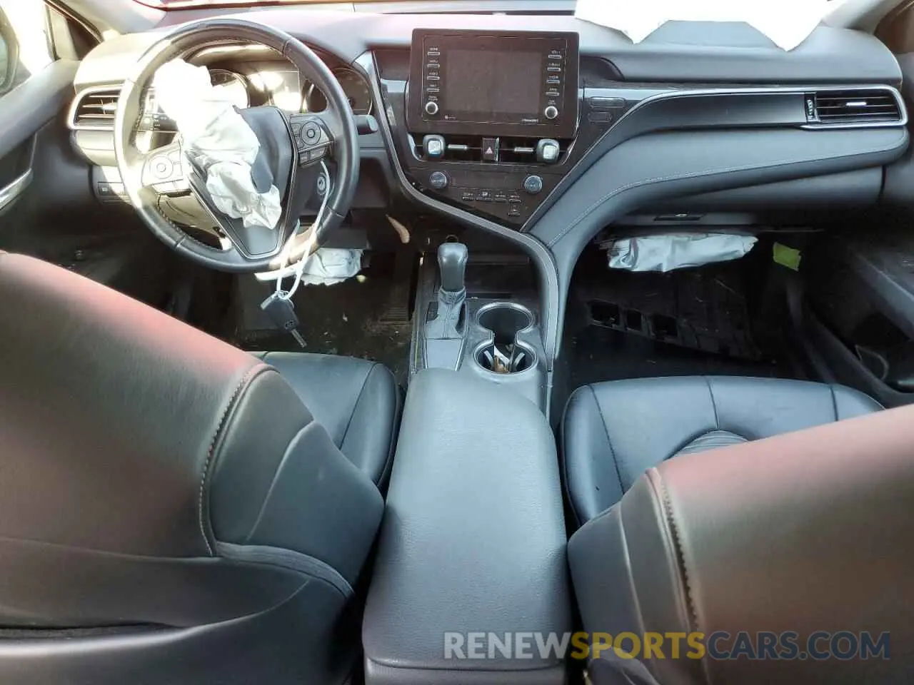 8 fotografías del automóvil dañado 4T1G11AK6MU470674 TOYOTA CAMRY 2021