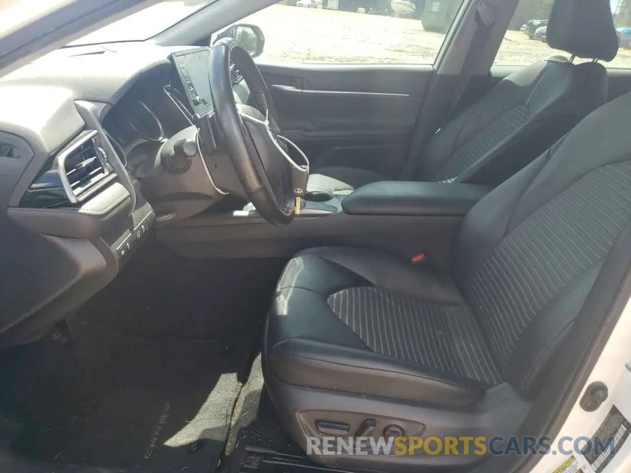7 fotografías del automóvil dañado 4T1G11AK6MU475132 TOYOTA CAMRY 2021