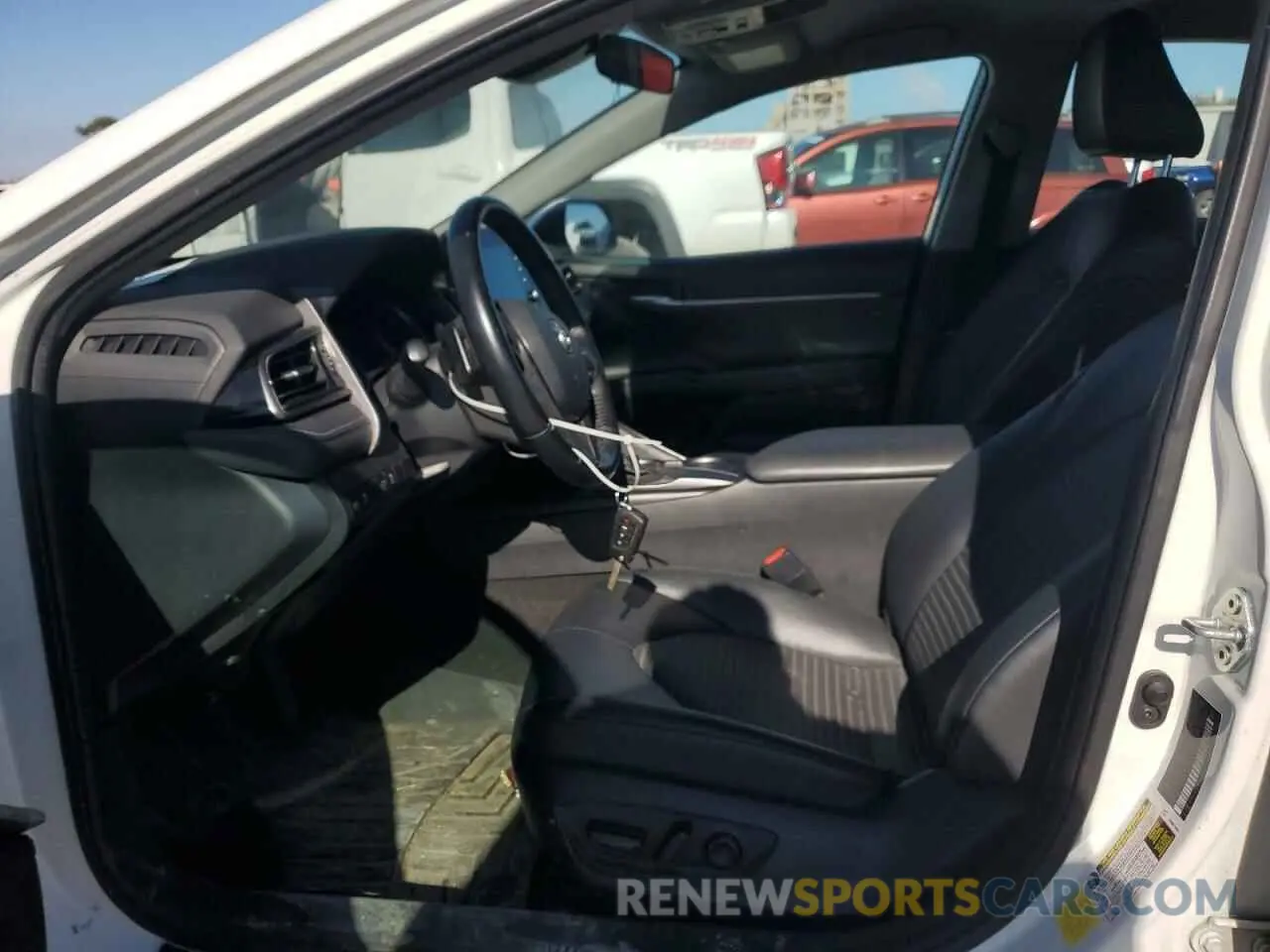 7 fotografías del automóvil dañado 4T1G11AK6MU477558 TOYOTA CAMRY 2021