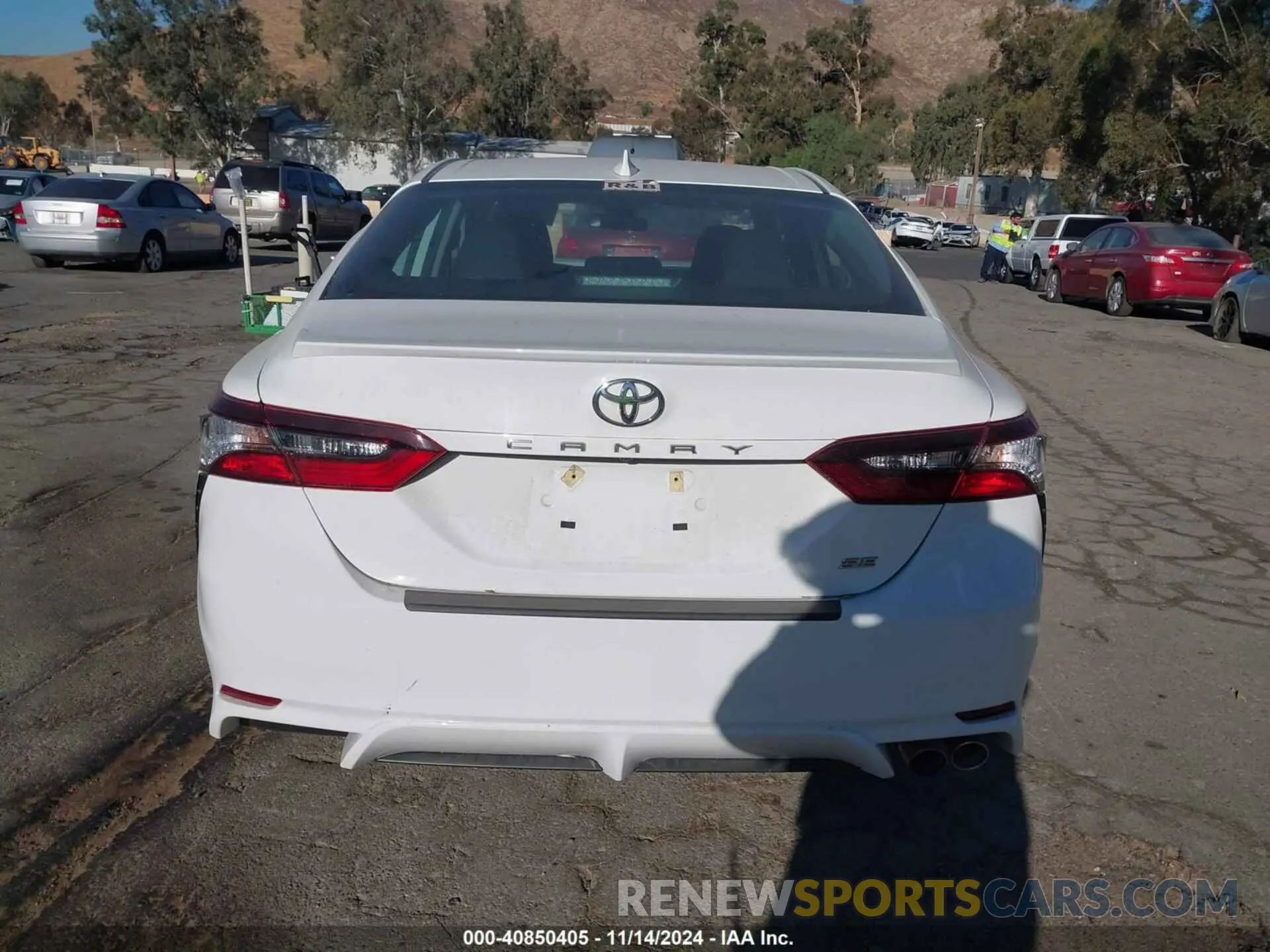 17 fotografías del automóvil dañado 4T1G11AK6MU490343 TOYOTA CAMRY 2021