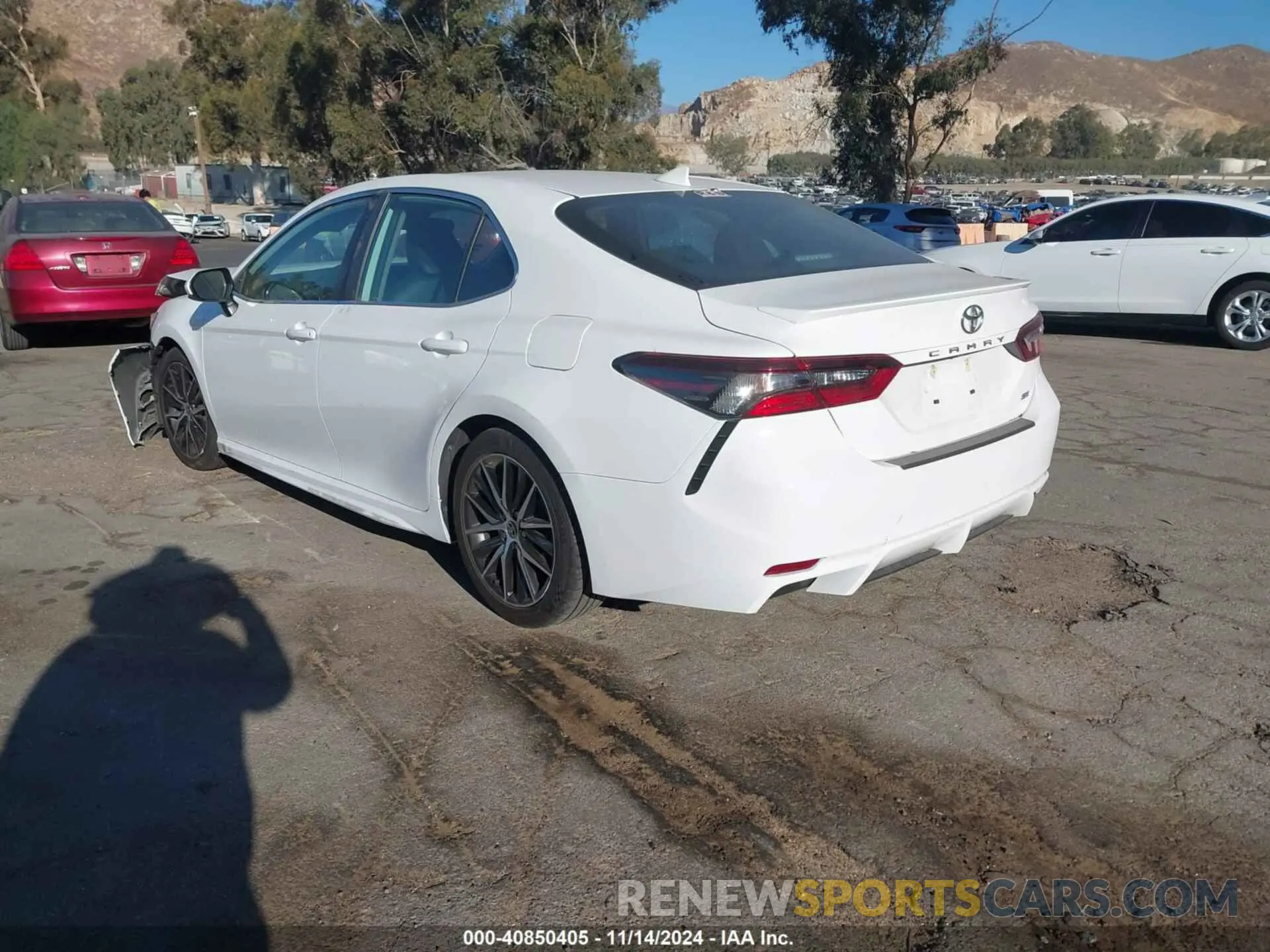 3 fotografías del automóvil dañado 4T1G11AK6MU490343 TOYOTA CAMRY 2021