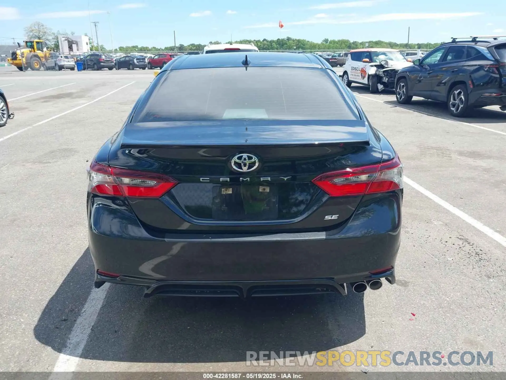 16 fotografías del automóvil dañado 4T1G11AK6MU516682 TOYOTA CAMRY 2021