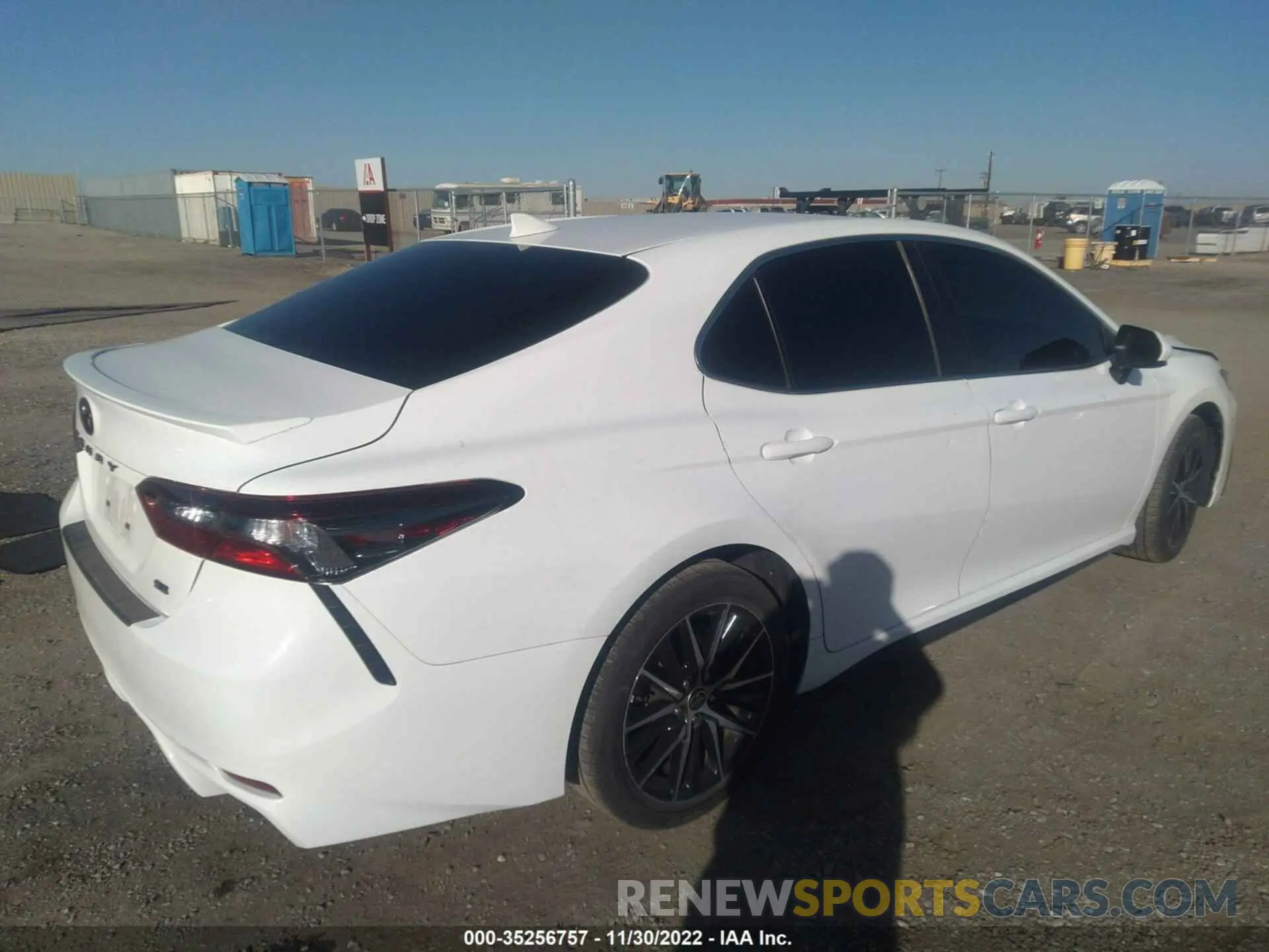 4 fotografías del automóvil dañado 4T1G11AK6MU541355 TOYOTA CAMRY 2021