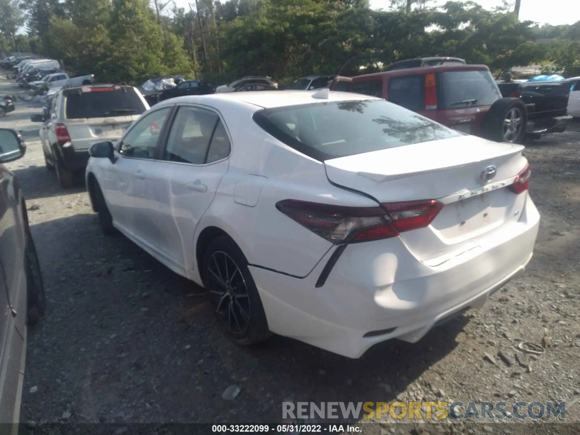 3 fotografías del automóvil dañado 4T1G11AK6MU557703 TOYOTA CAMRY 2021