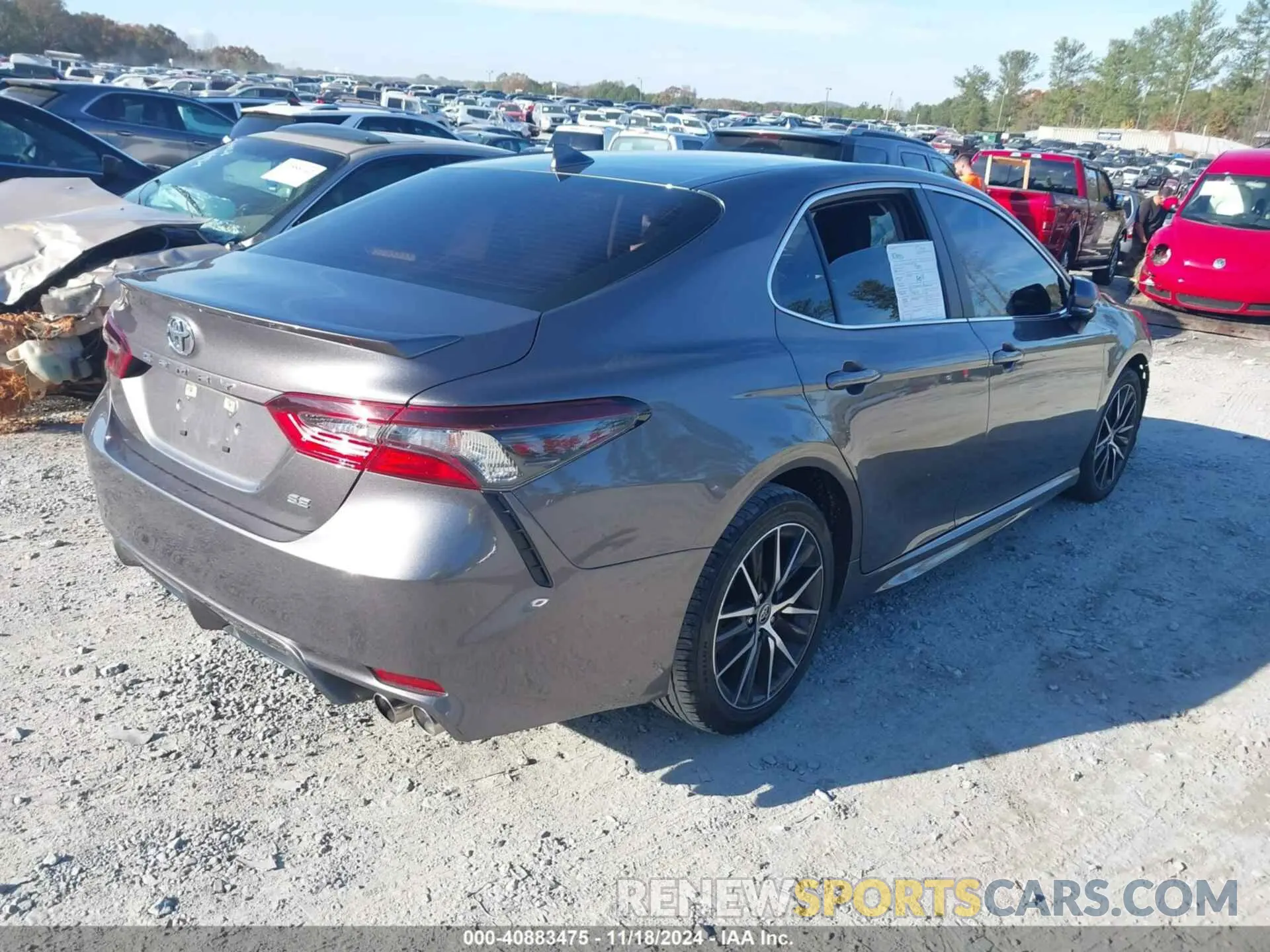 4 fotografías del automóvil dañado 4T1G11AK6MU561766 TOYOTA CAMRY 2021