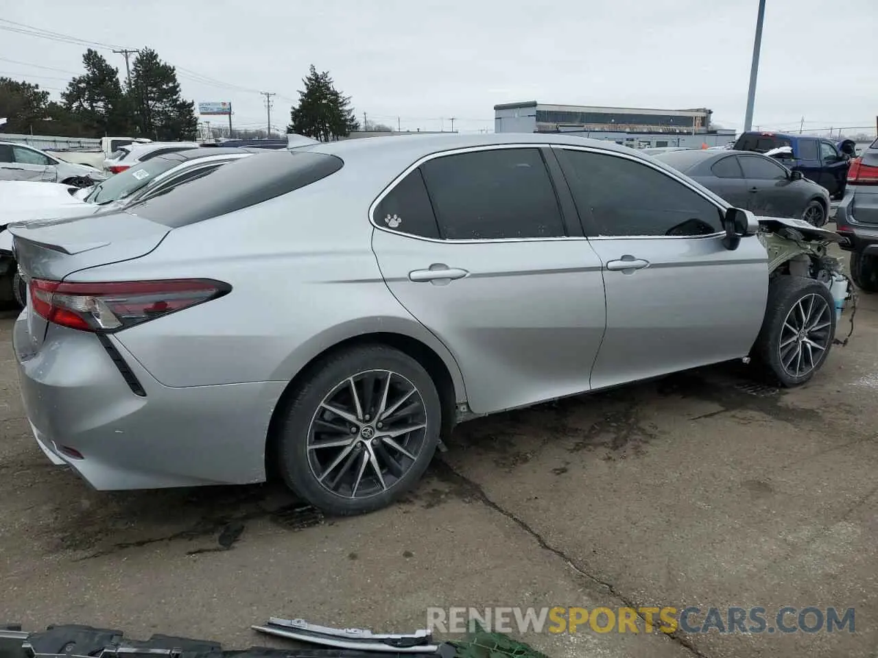 3 fotografías del automóvil dañado 4T1G11AK6MU569995 TOYOTA CAMRY 2021