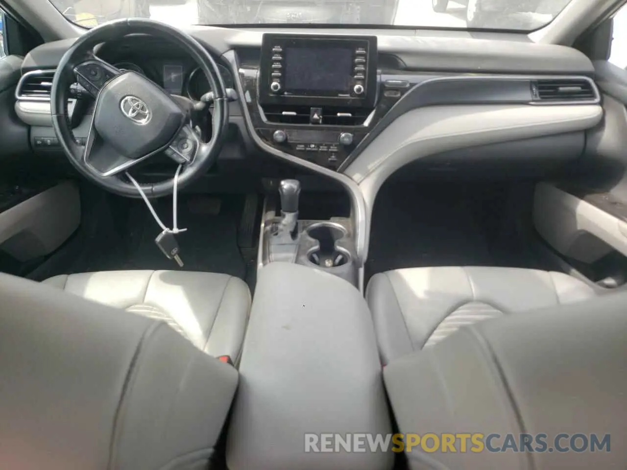 8 fotografías del automóvil dañado 4T1G11AK6MU571942 TOYOTA CAMRY 2021