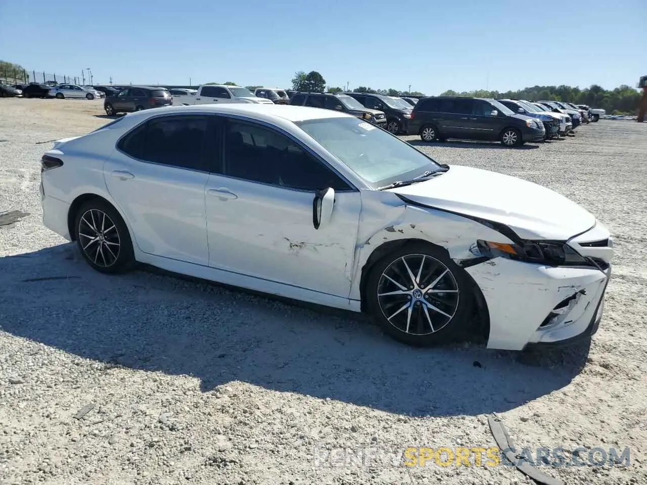 4 fotografías del automóvil dañado 4T1G11AK6MU582889 TOYOTA CAMRY 2021