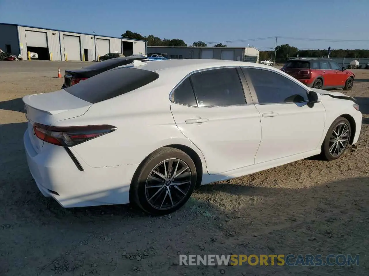 3 fotografías del automóvil dañado 4T1G11AK6MU594489 TOYOTA CAMRY 2021