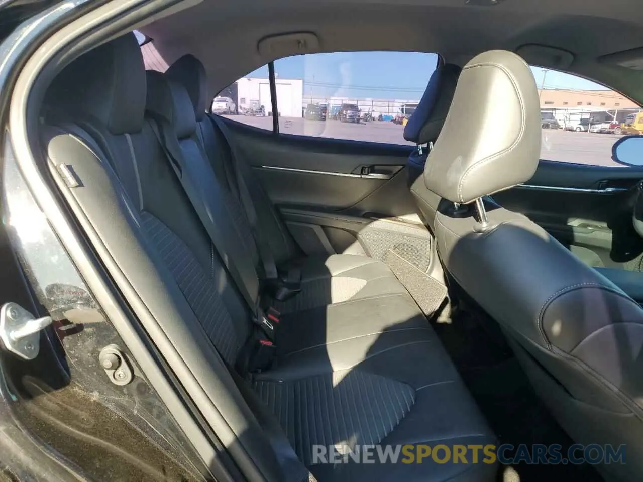 10 fotografías del automóvil dañado 4T1G11AK6MU599045 TOYOTA CAMRY 2021