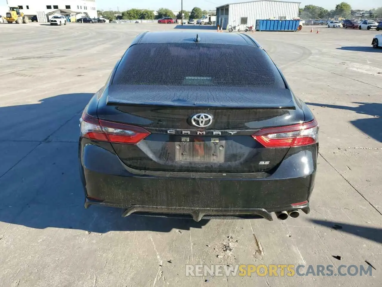 6 fotografías del automóvil dañado 4T1G11AK6MU599045 TOYOTA CAMRY 2021