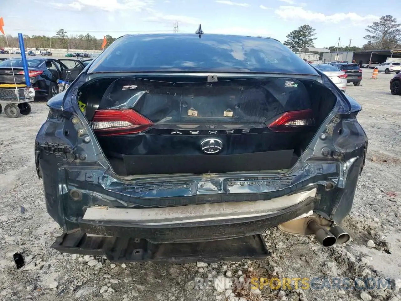 6 fotografías del automóvil dañado 4T1G11AK6MU606155 TOYOTA CAMRY 2021