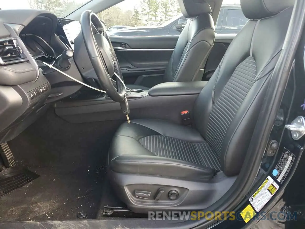 7 fotografías del automóvil dañado 4T1G11AK6MU606155 TOYOTA CAMRY 2021