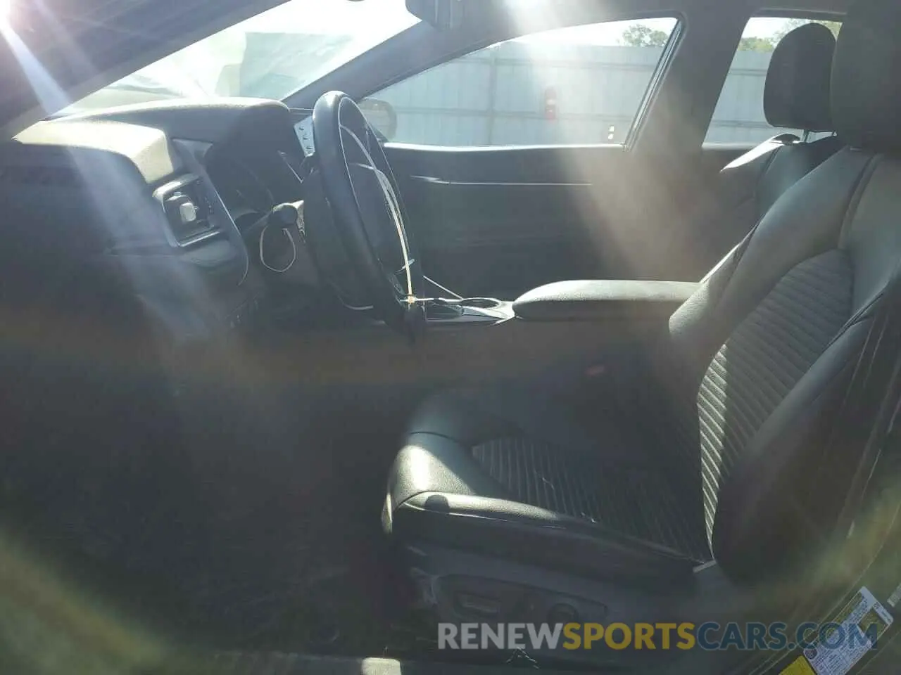 7 fotografías del automóvil dañado 4T1G11AK6MU616989 TOYOTA CAMRY 2021