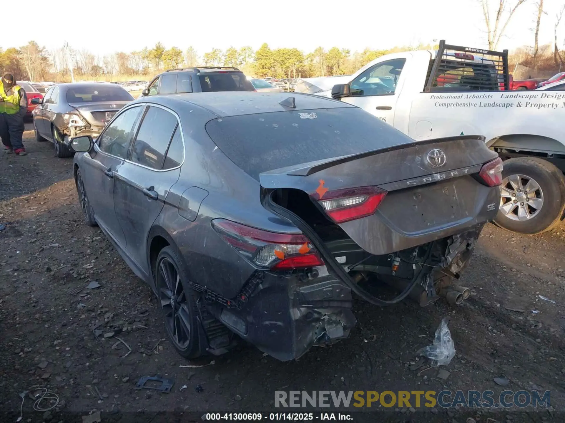 14 fotografías del automóvil dañado 4T1G11AK7MU414839 TOYOTA CAMRY 2021