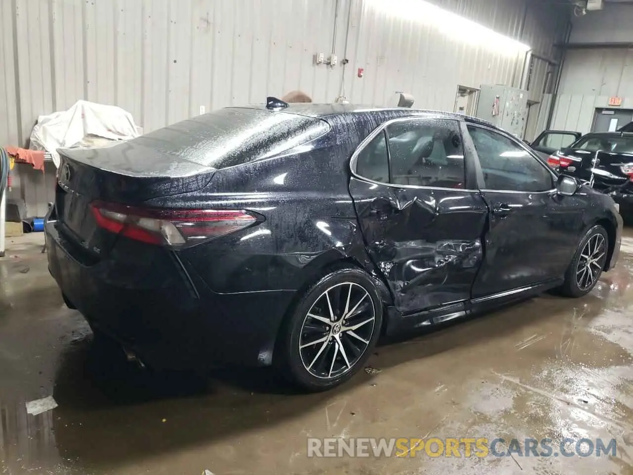 3 fotografías del automóvil dañado 4T1G11AK7MU418910 TOYOTA CAMRY 2021