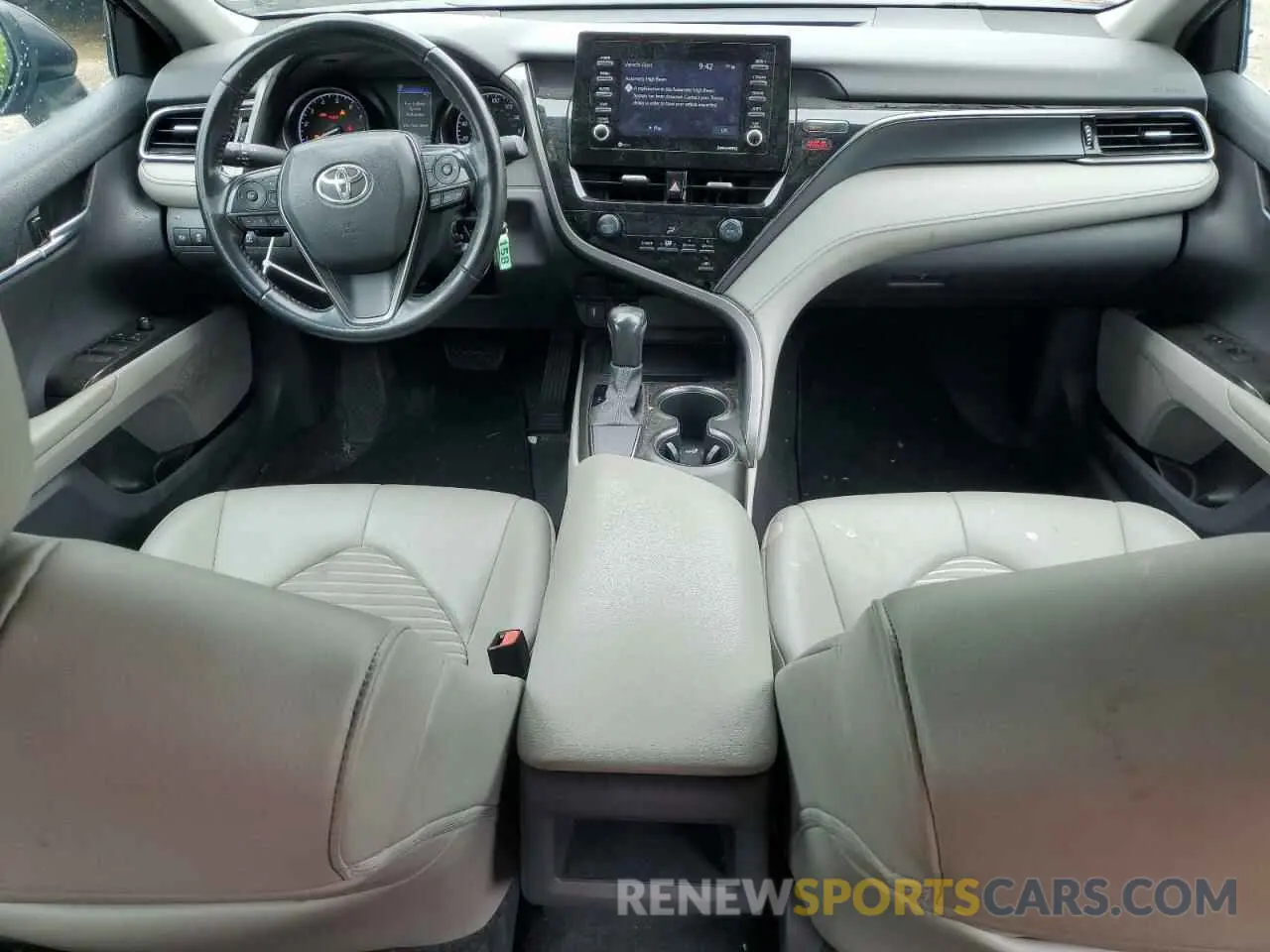 8 fotografías del automóvil dañado 4T1G11AK7MU430359 TOYOTA CAMRY 2021