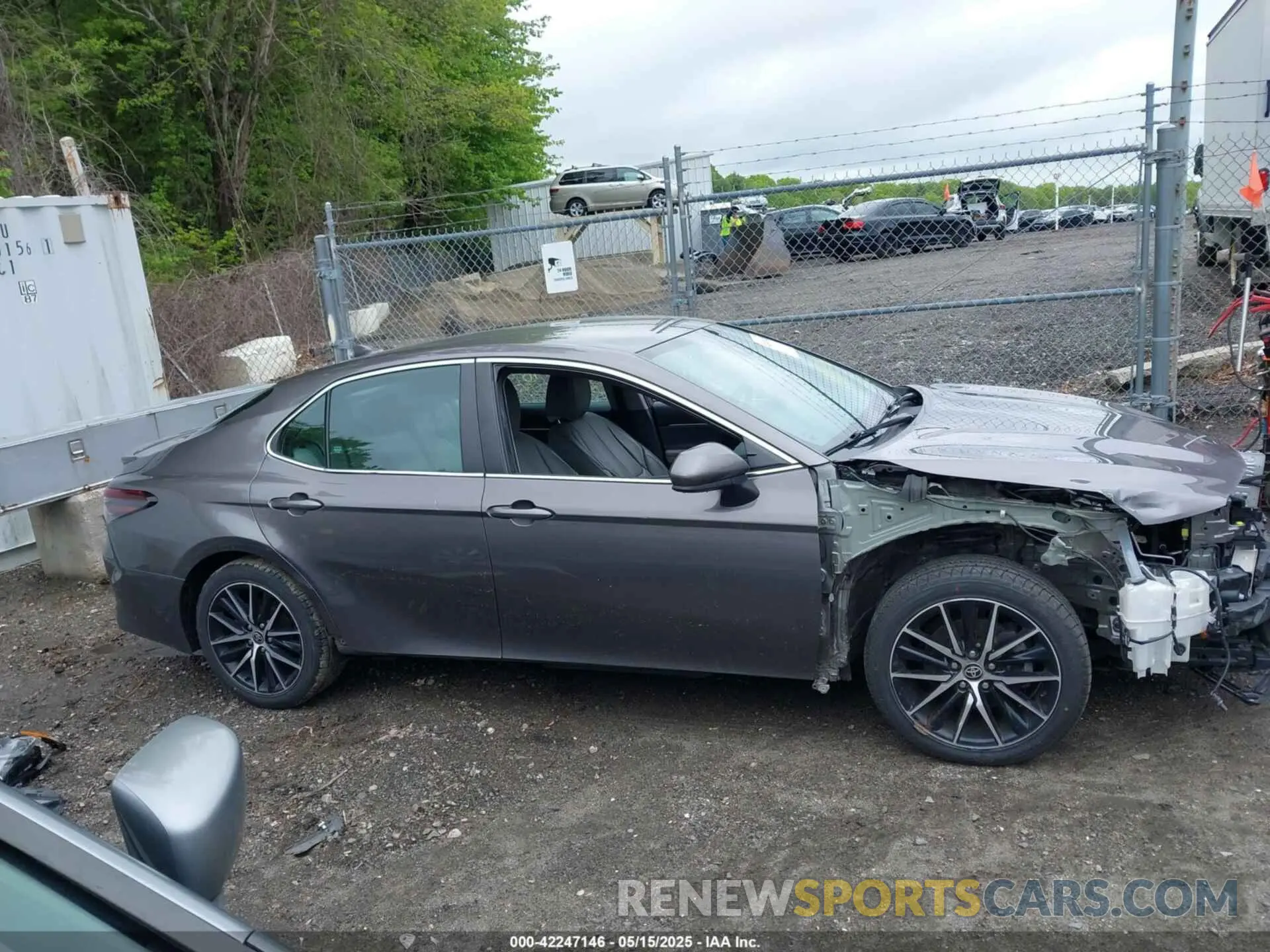 14 fotografías del automóvil dañado 4T1G11AK7MU435108 TOYOTA CAMRY 2021